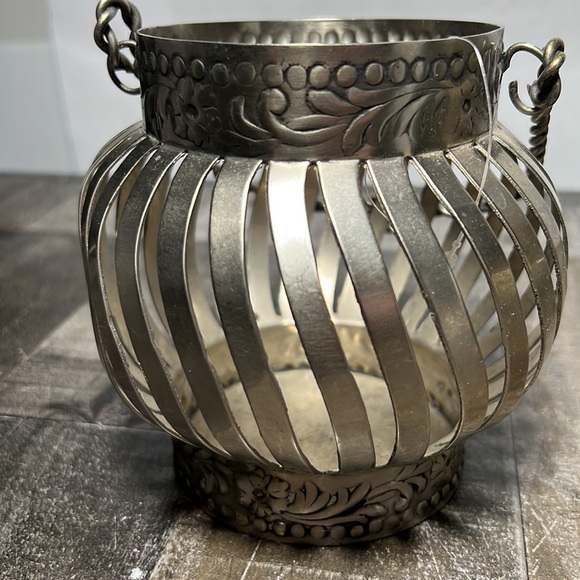 Accents Vintage Silver Metal Basket With A Flower And Leaf Design